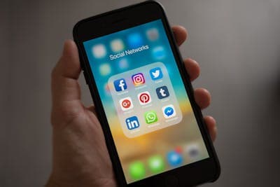 WhatsApp Chatbot Nedir? İşletmeler İçin Kullanım Rehberi
