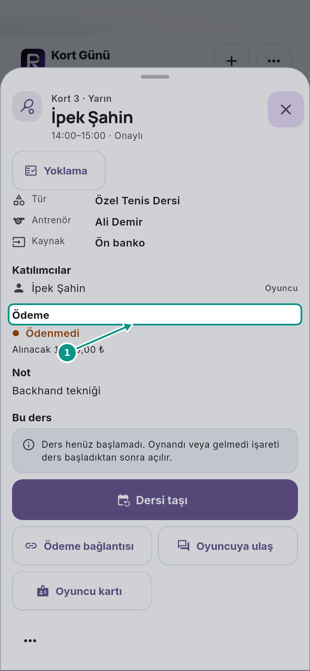 Rezervasyon detayında kaynak, katılım ve ödeme: İki oyunculu ödemeyi bilin