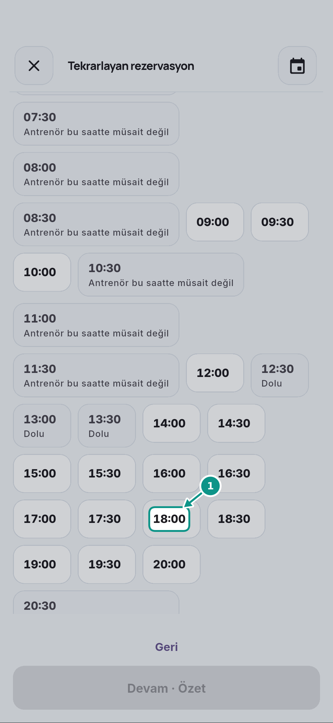 Haftalık özel ders serisi oluşturmak: Uygun saati seçin
